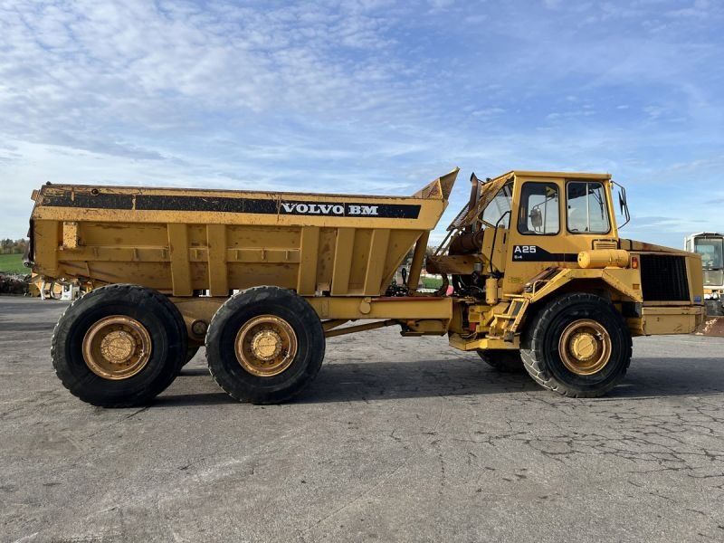 VOLVO A25 6X4