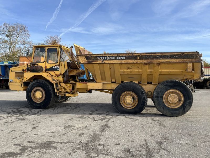 VOLVO A25 6X4