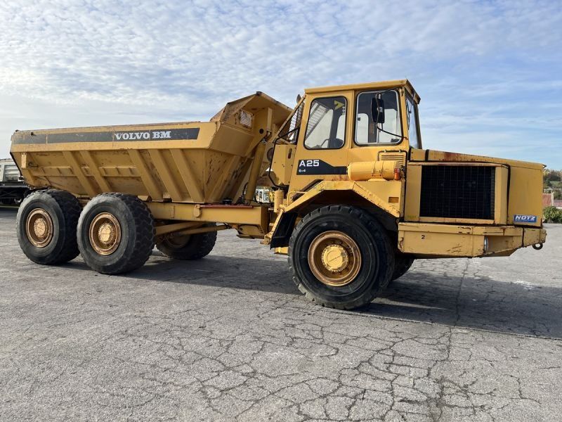 VOLVO A25 6X4