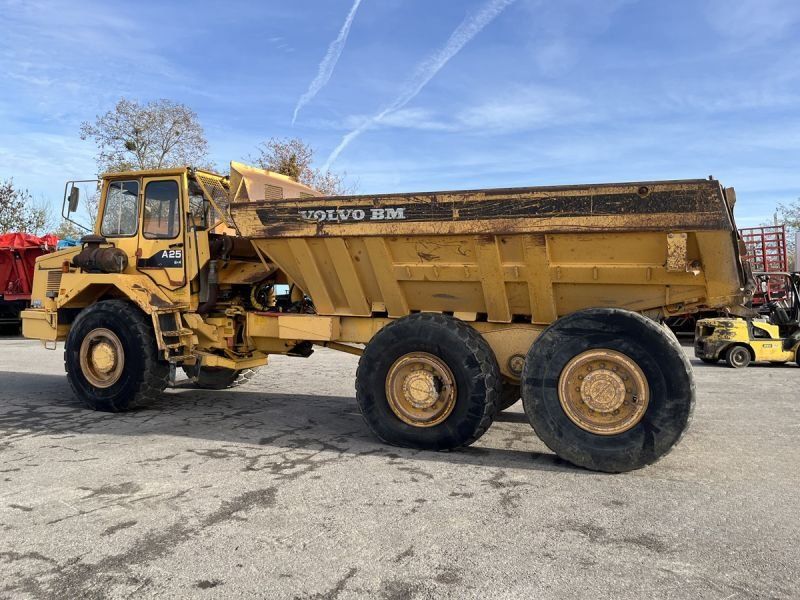 VOLVO A25 6X4