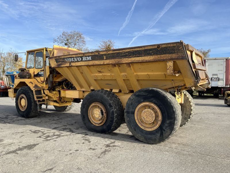 VOLVO A25 6X4