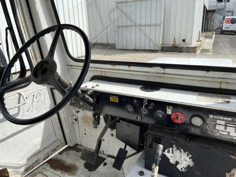 TAYLOR-DUNN TC-40