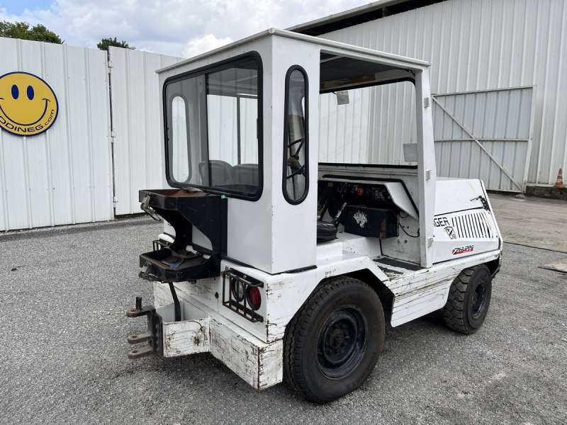 TAYLOR-DUNN TC-40