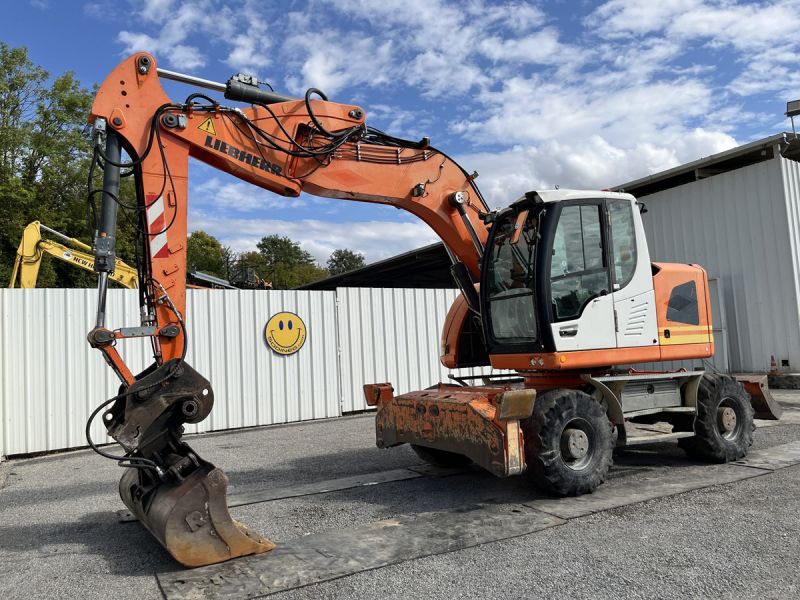 LIEBHERR A918 COMPACT