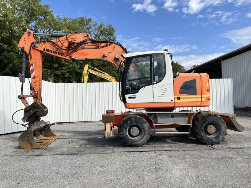 LIEBHERR A918 COMPACT