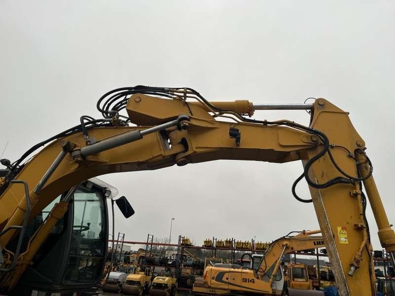 HITACHI ZX140W-3
