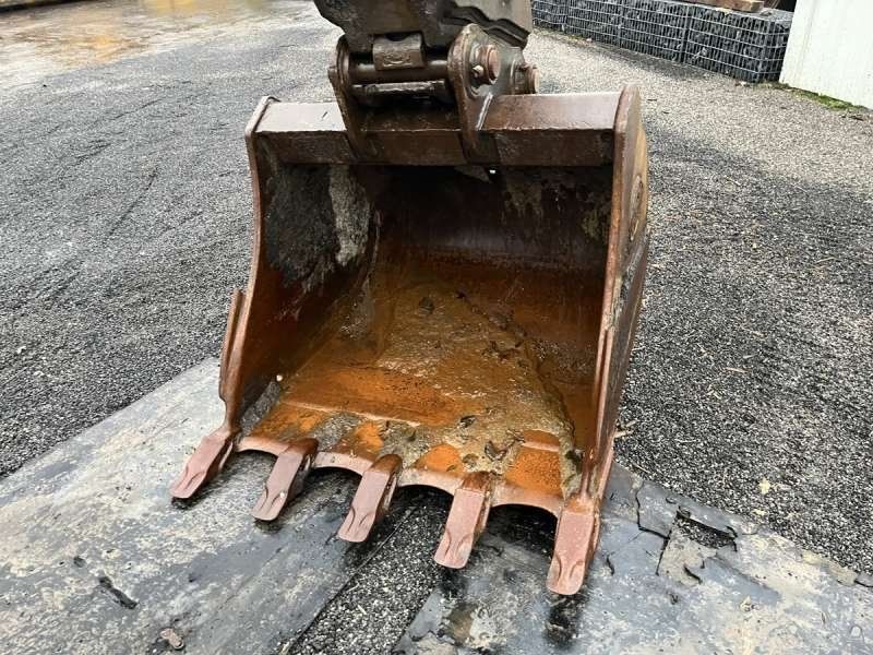HITACHI ZX140W-3