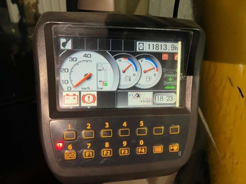 HITACHI ZX140W-3