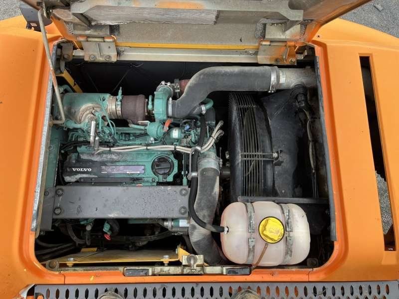 VOLVO EW140D + ROTOTILT