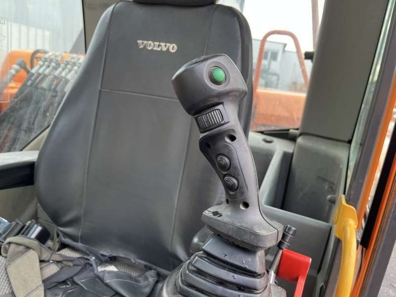 VOLVO EW140D + ROTOTILT