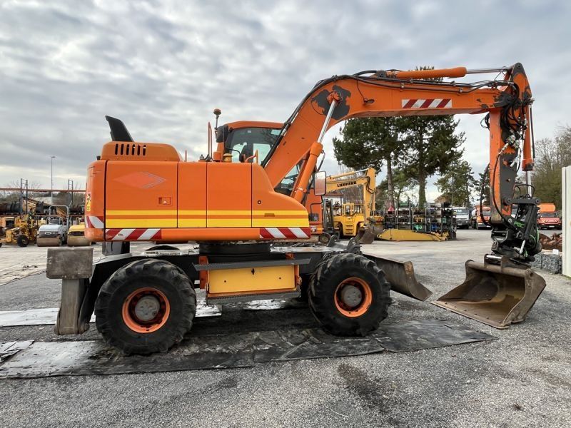 VOLVO EW140D + ROTOTILT