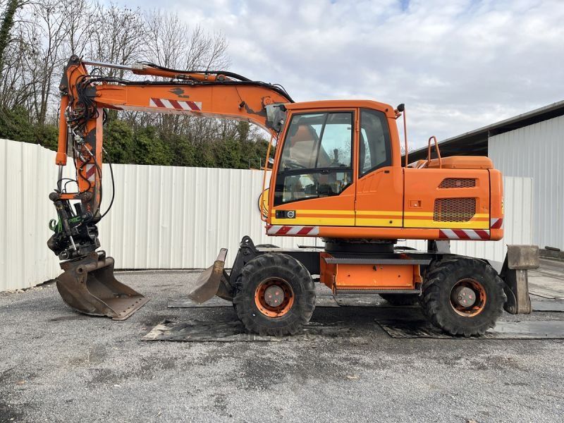 VOLVO EW140D + ROTOTILT