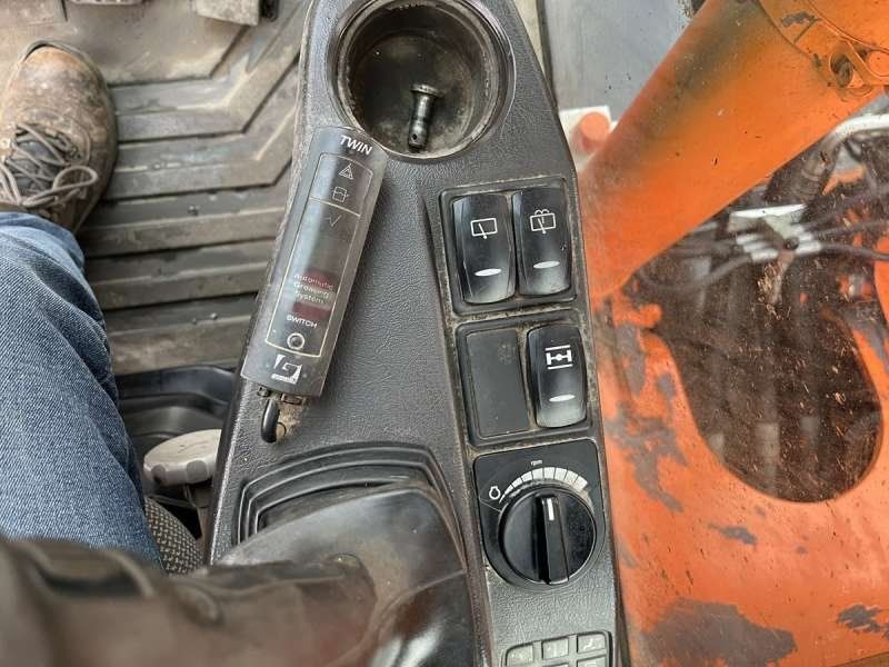 VOLVO EW140D + ROTOTILT