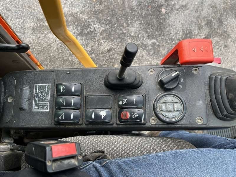 VOLVO EW140D + ROTOTILT