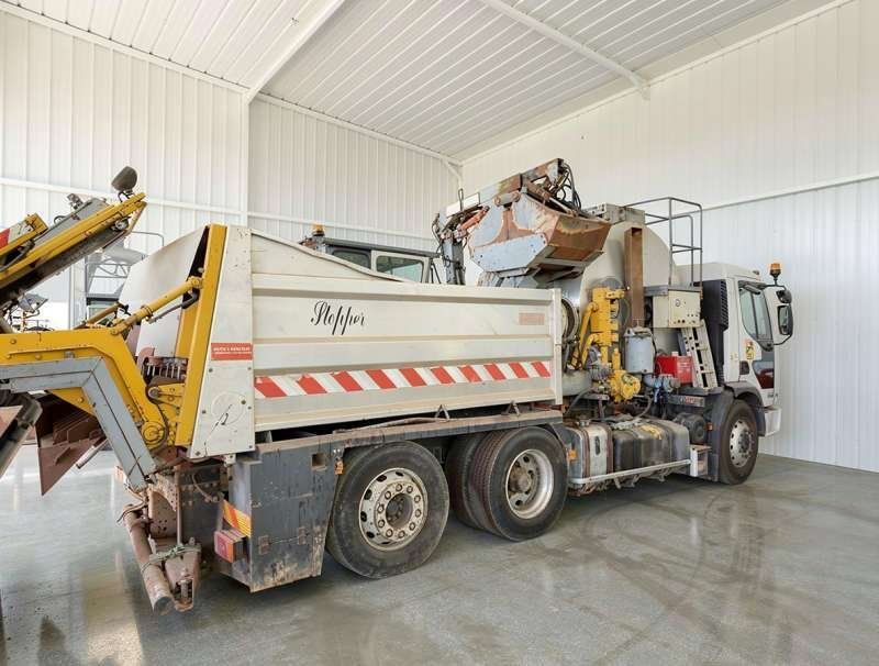 RENAULT PREMIUM 300