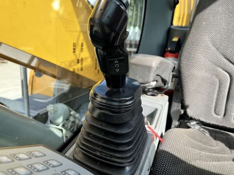 LIEBHERR LH30M LITRONIC