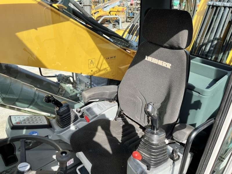 LIEBHERR LH30M LITRONIC
