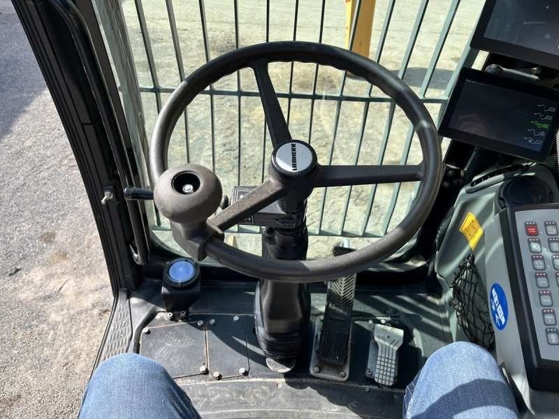 LIEBHERR LH30M LITRONIC