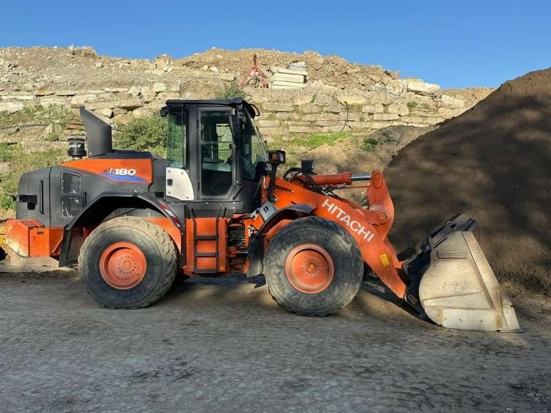 HITACHI ZW 180-6