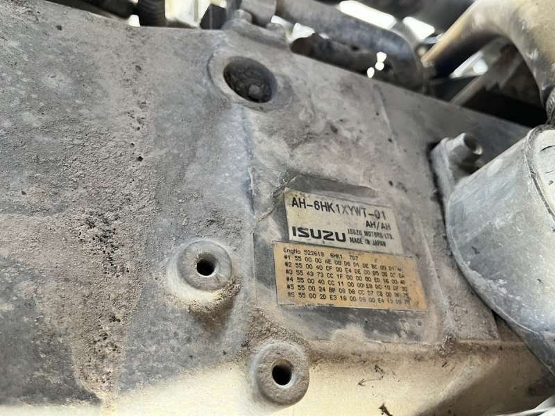 HITACHI ZW220