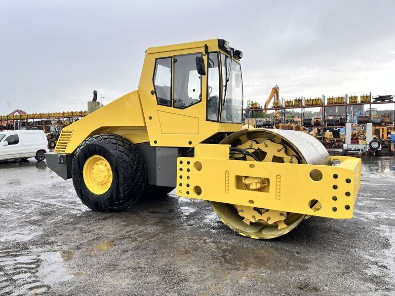BOMAG BW216 D-3