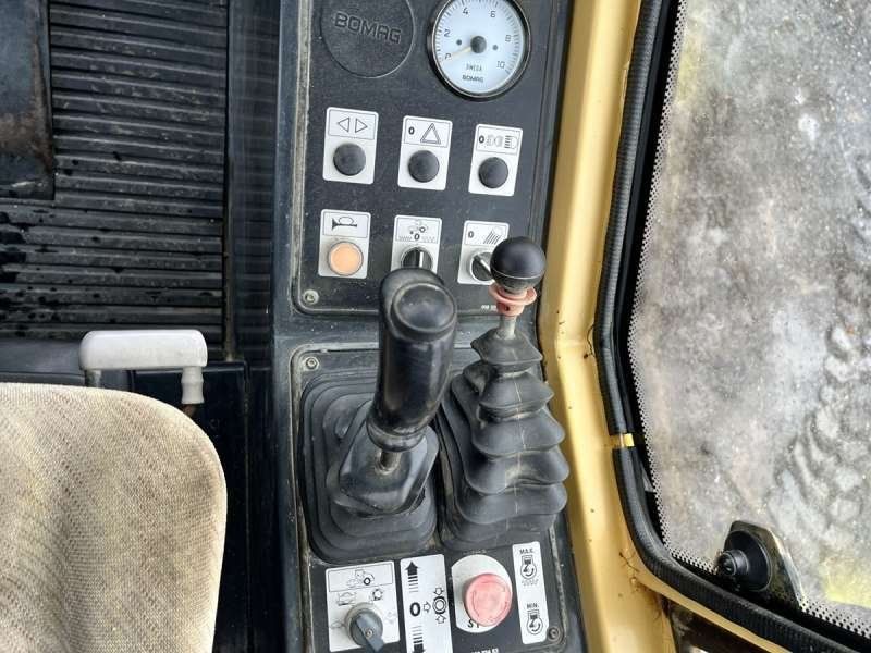 BOMAG BW216 D-3