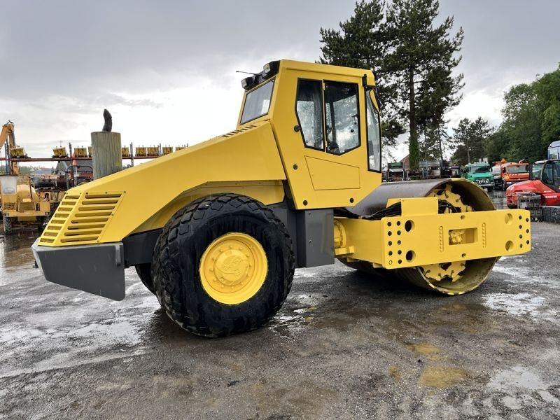 BOMAG BW216 D-3