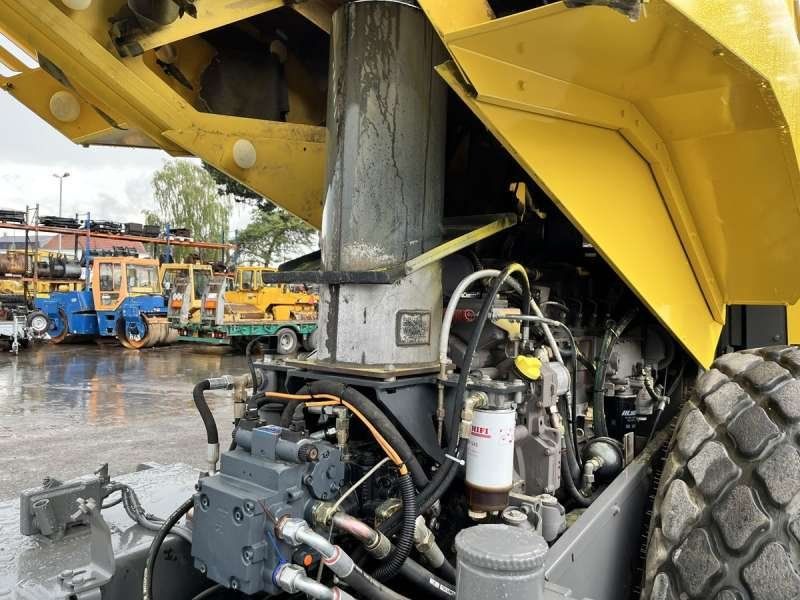 BOMAG BW216 D-3