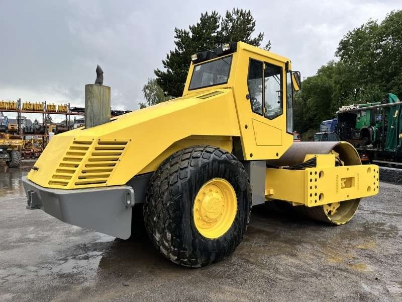 BOMAG BW216 D-3