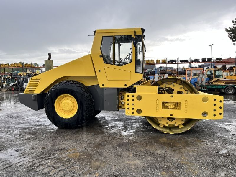BOMAG BW216 D-3