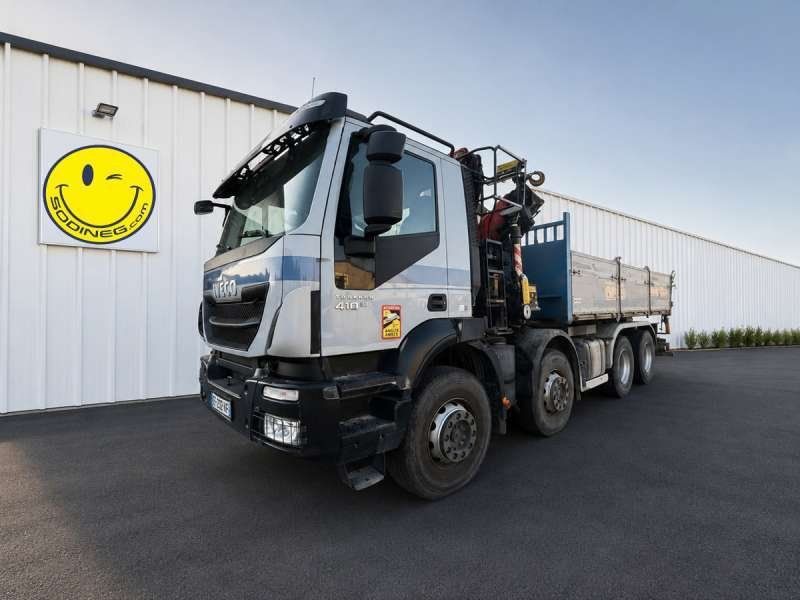IVECO GRUE TRAKKER 410