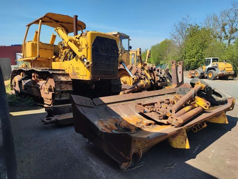 CATERPILLAR D8K + Porte Engins