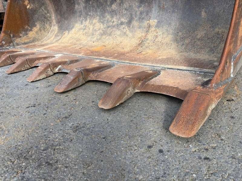 CATERPILLAR 953