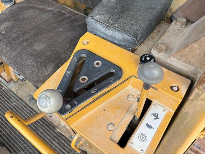 CATERPILLAR 953