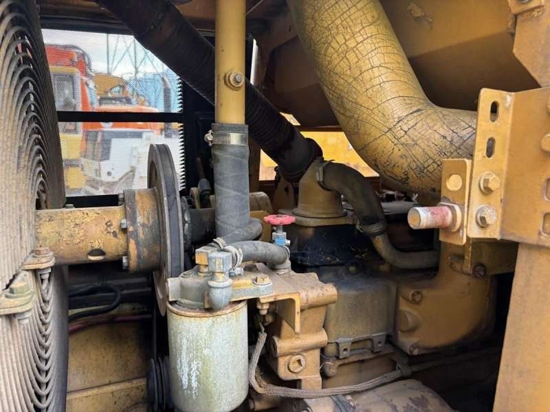 CATERPILLAR 953