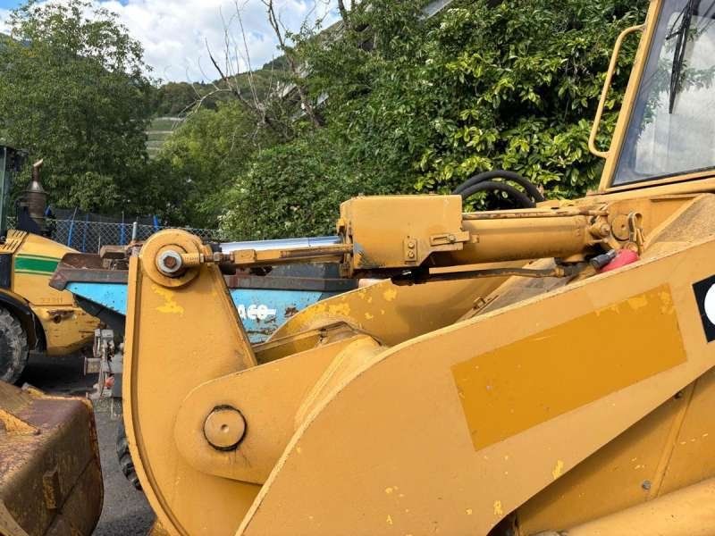 CATERPILLAR 953
