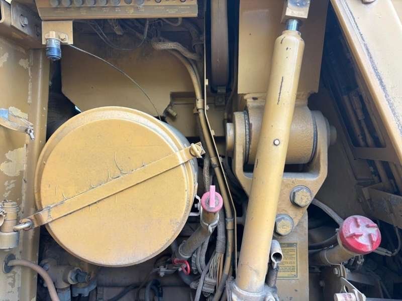CATERPILLAR 953
