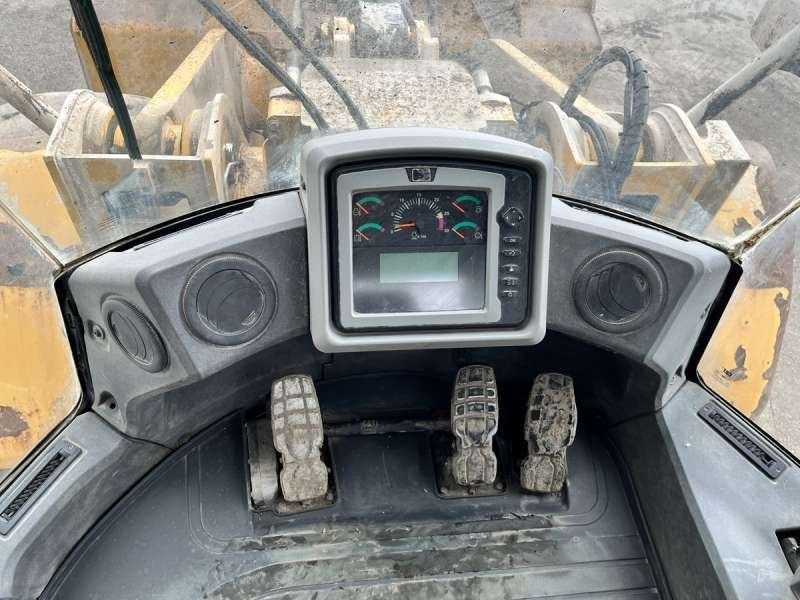 CATERPILLAR 966K