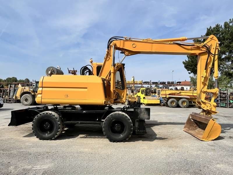 CATERPILLAR M315
