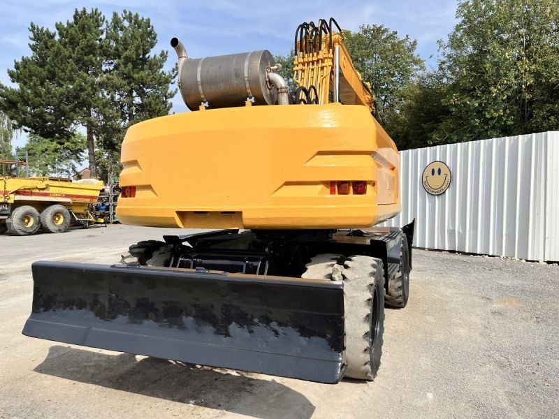 CATERPILLAR M315