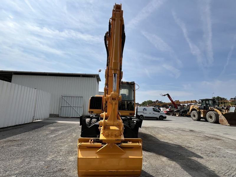 CATERPILLAR M315
