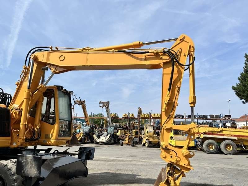 CATERPILLAR M315