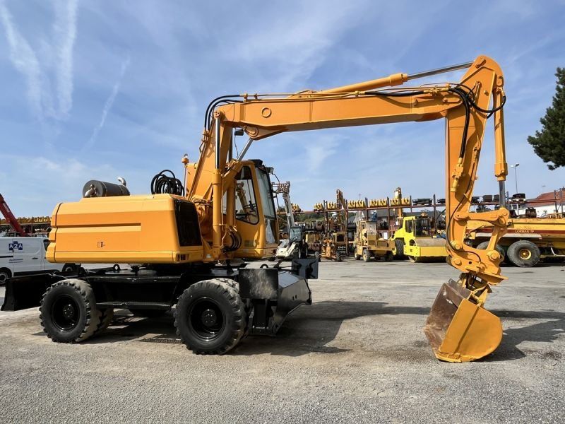 CATERPILLAR M315