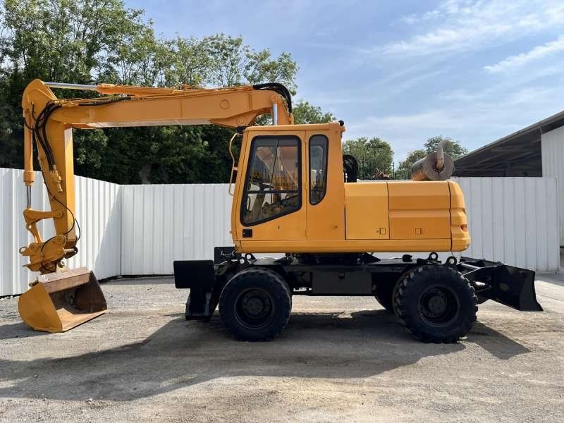 CATERPILLAR M315