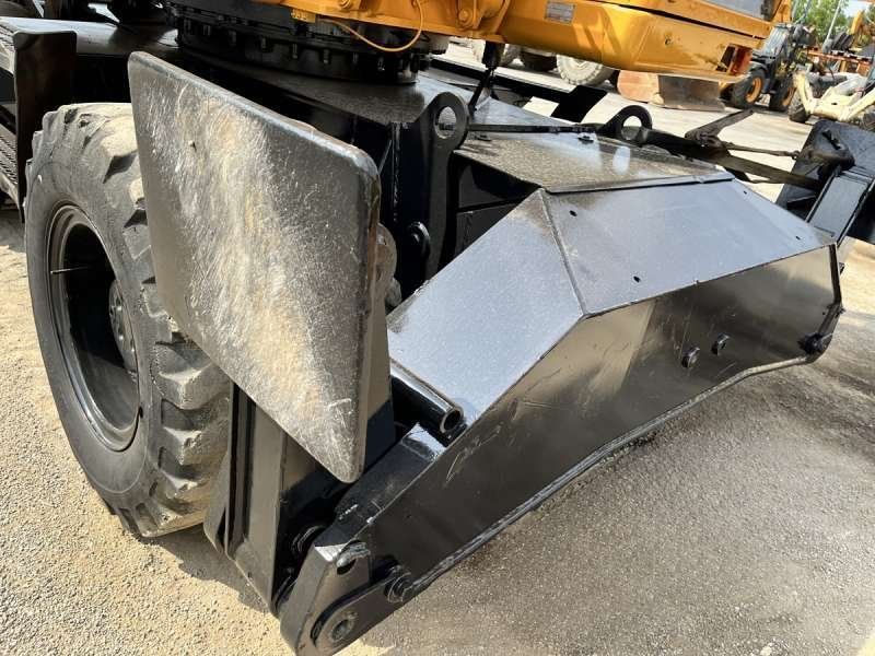 CATERPILLAR M315