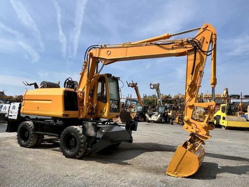 CATERPILLAR M315