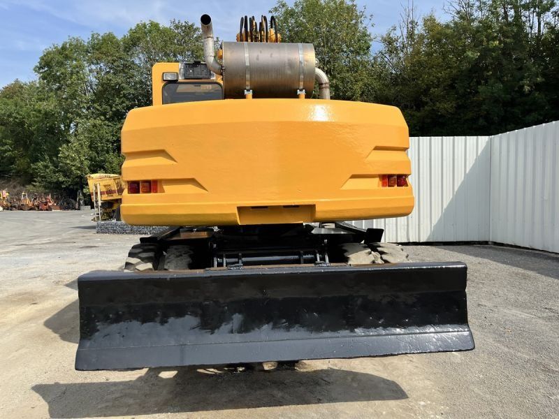 CATERPILLAR M315