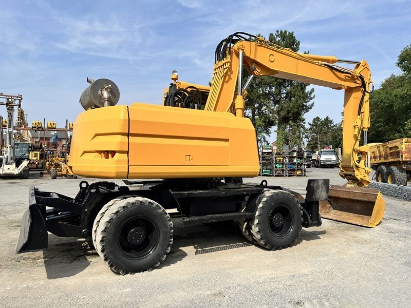 CATERPILLAR M315
