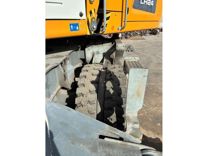 LIEBHERR LH24M LITRONIC (6,60m + 5m)