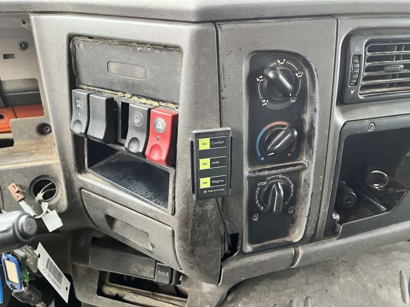 RENAULT KERAX 320 DCI